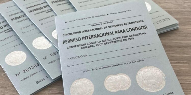 en un 110% creció demanda de los chilenos por la licencia de conducir internacional