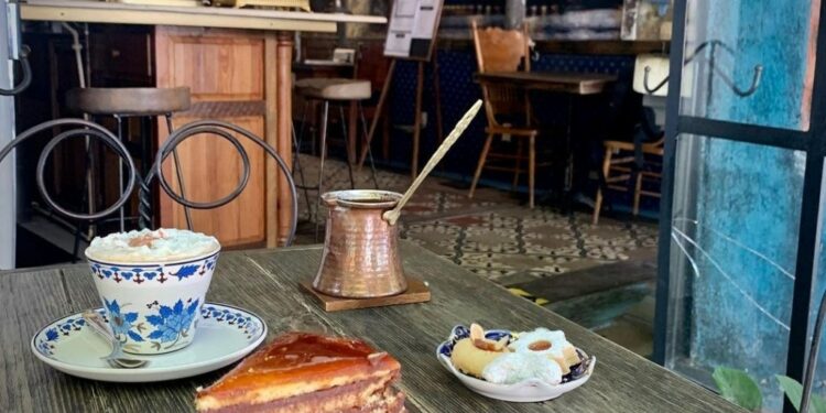 la única cafetería con el encanto de Budapest y los mejores postres húngaros en la CDMX