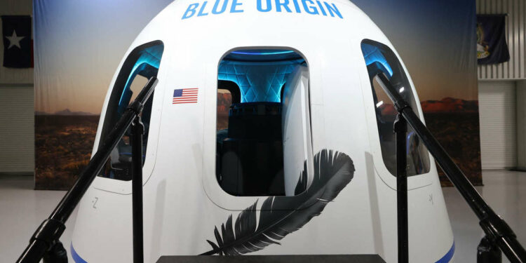 ¿Habrá más viajes? Reportan que Emiratos Árabes Unidos creó asociación de turismo espacial con Blue Origin