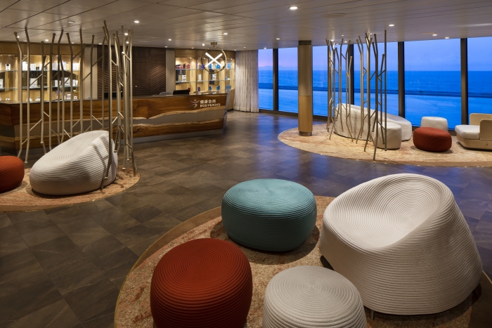Por si no bastase con saber que se convertirá, cuando empiece a navegar el próximo 4 de marzo de 2022, en el crucero más grande del mundo, el Wonder of the Seas hará gran parte de su temporada inaugural por Europa, con recorridos de siete noches por el Mediterráneo a partir de mayo de 2022.