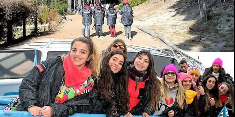 Más de 40 mil estudiantes bonaerenses se preinscribieron por viajes de egresados gratuitos - Actualidad