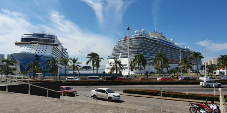 Vallarta recibe triple arribo de cruceros con 4475 pasajeros
