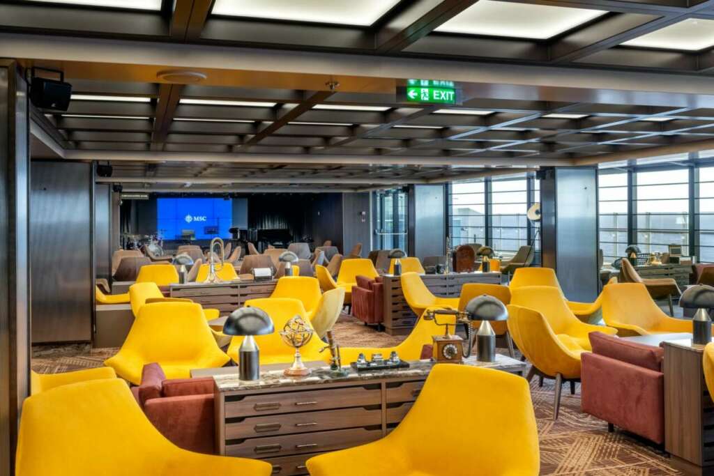Acaba de estrenarse –con Sophia Loren como madrina – y ya promete convertirse en uno de los barcos de la temporada: MSC Seashore, el nuevo buque insignia de MSC Cruceros, es toda una ciudad en el mar. 339 metros de eslora y 170.000 toneladas, capacidad para 5.632 pasajeros y 1.400 tripulantes, 19 cubiertas, 6 piscinas, casino, teatro, cabaret, parque acuático, 18 bares y salones, una decena de restaurantes, y el Yatch Club más grande de la flota son algunas de sus cifras.