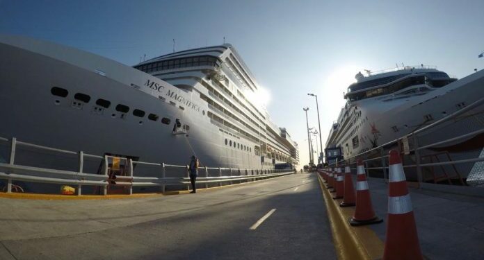 AVANZAN OBRAS EN MUELLE PIEDRA BUENA ANTE LA LLEGADA DE CRUCEROS