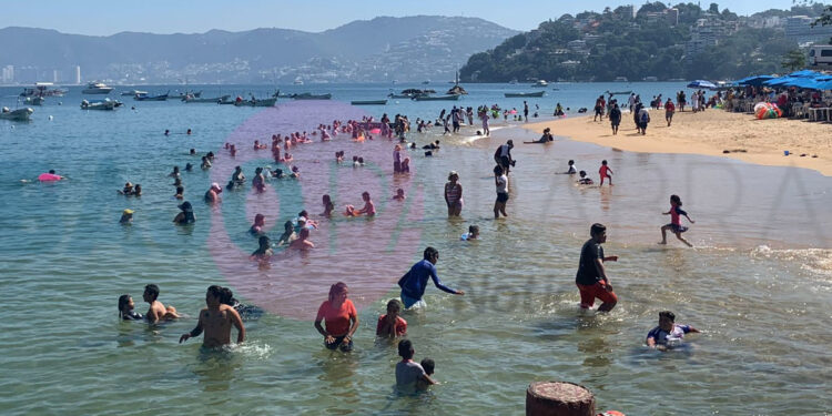 Acapulco es inseguro pero barato, turistas normalizan violencia 1