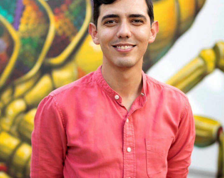 Eduardo Vallín, Instagram concierge, en el hotel W Punta de Mita, México. Foto Valentina Seriat/W Punta de Mita via AP.