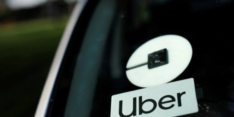 Altos precios no generan problema de demanda para resurgimiento de Uber y Lyft