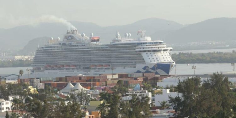 Arriba a Mazatlán The Majestic Princess; se esperan 3 cruceros más para esta semana