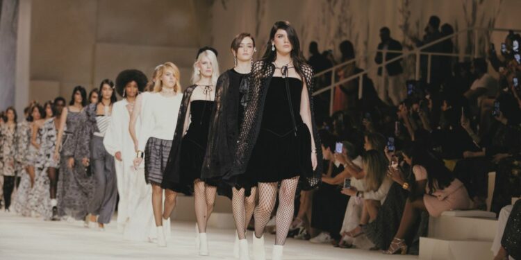 Así es la colección crucero 2022 de Chanel