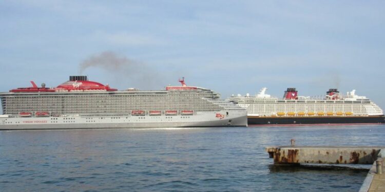 Así se ven los cruceros desde las terminales marítimas de Cozumel: EN VIVO