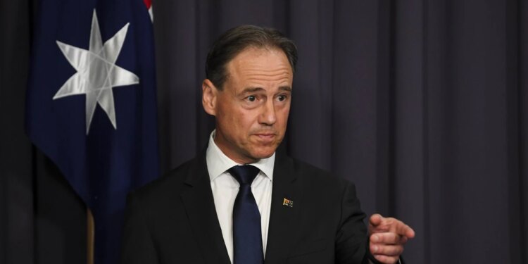 Australia retrasa la apertura parcial de fronteras debido a la variante ómicron