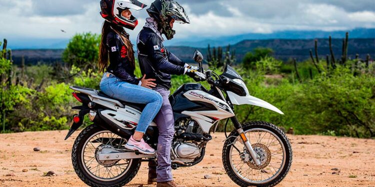 Aventura en moto: un road trip para recorrer 20 postales de Colombia