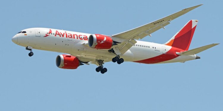 Avianca retomará rutas entre Colombia y Reino Unido desde marzo 2022