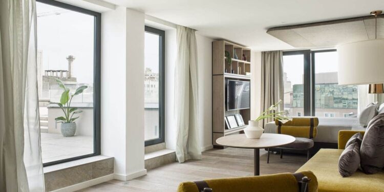 Hotel ME Barcelona, grup Meliá