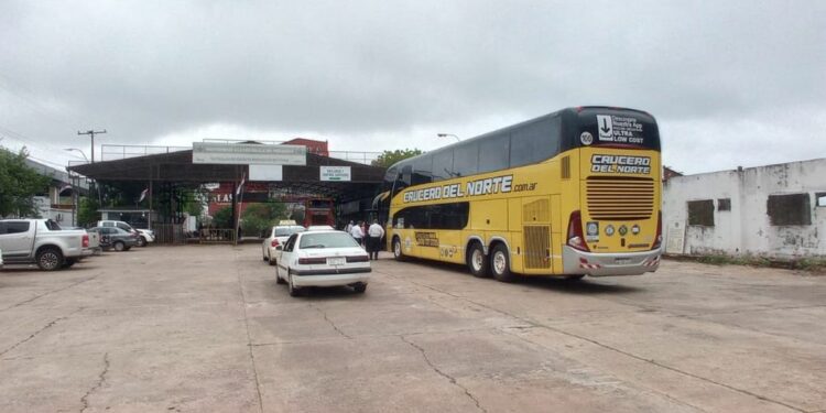 Buses retoman viajes a la Argentina tras partir de Encarnación y Ciudad del Este