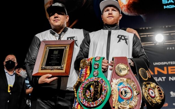 Canelo Alvarez retara por Mundial Crucero del CMB