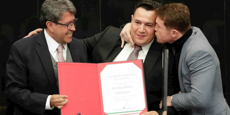 Canelo viene de ganar los cuatro cinturones de los pesos supermedianos.