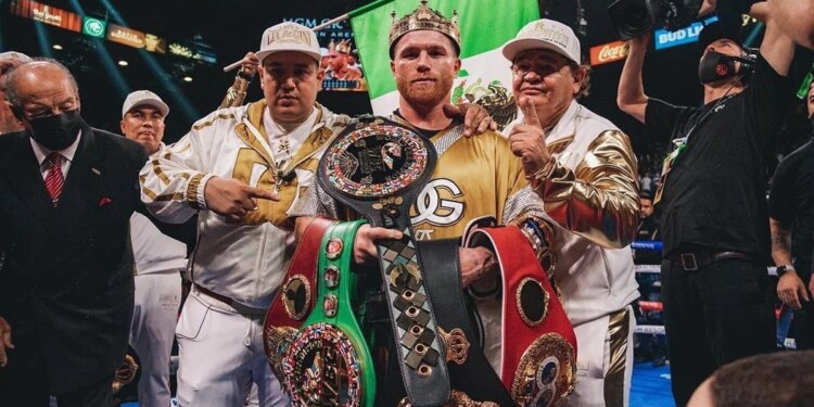 Saúl Álvarez (Instagram: @canelo)