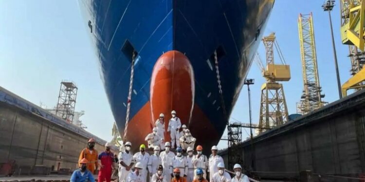 Carnival Spirit recibe nueva decoración durante remodelaciones en Dubai