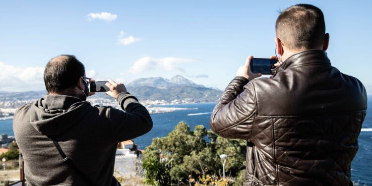 Ceuta muestra su potencial turístico ante agencias de viajes de la península