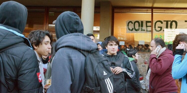 Serían unos 220.000 los alumnos de la provincia en condiciones de viajar entre febrero y abril. Foto: Irma Montiel