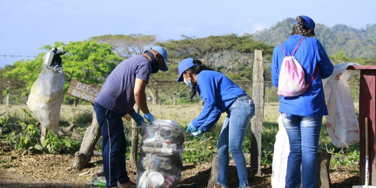 Colombia Limpia: más de seis toneladas de residuos fueron recuperados en 18 municipios del país