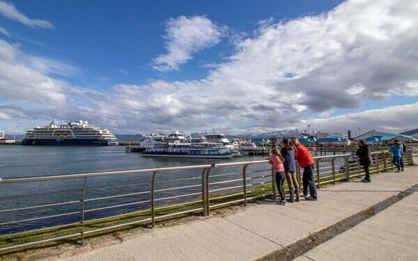 Comenzó la temporada de cruceros en Ushuaia con la llegada del primer buque del año – Comercio y Justicia