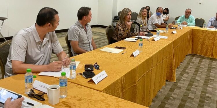 Convoca a mantener actividad turística en crecimiento en Sinaloa