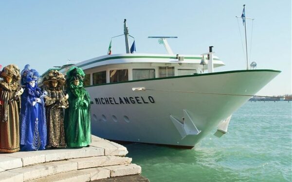 CroisiEurope invita a conocer Carnaval de Venecia en sus cruceros fluviales