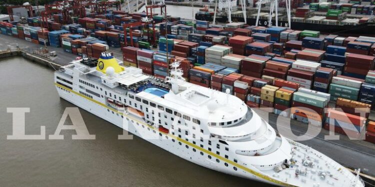 Crucero Hamburg y el temor a ómicron: qué criterio usó el Gobierno para definir a los contactos estrechos del caso positivo de coronavirus