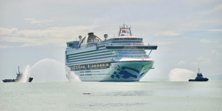 Crucero del amor llegó a Limón