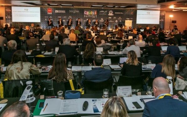 Cumbre Internacional de Cruceros pronostica boom en 2022 con más de 30 nuevos buques