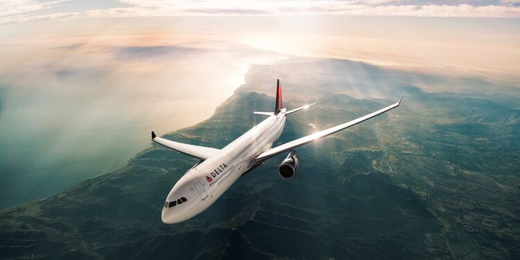 Delta y Amadeus firman acuerdo de distribución