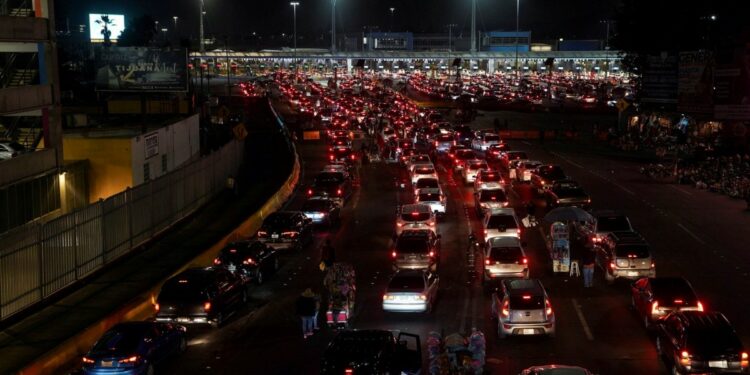 EU reabre sus fronteras a buena parte del mundo después de 20 meses cerradas por Covid-19