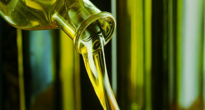 El aceite verde de Jaén se promociona en Pamplona