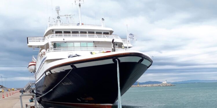 El puerto de Roses recibe su primer crucero y pone fin al parón por la pandemia – El Mercantil