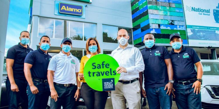 Empresa de alquiler de autos obtiene sello internacional de viajes seguros