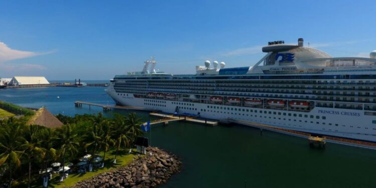 Durante el 2020, las actividades realizadas por cruceros turísticos se suspendieron por la pandemia de coronavirus (COVID-19) en Guatemala; sin embargo, como parte de la reactivación económica que se promueve, este martes el sector reanudará sus operaciones.