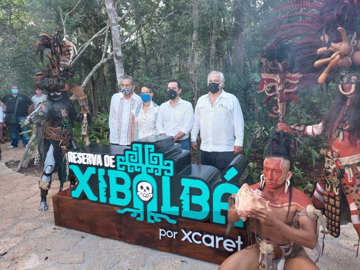 Mauricio Vila  acompaña a Miguel Torruco a visitar Las Aldeas La Coloradotas asi como el avnace de las obras en Xibalba