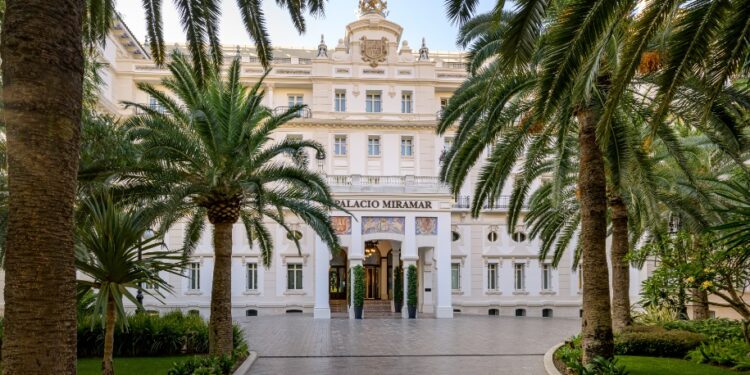Gran Hotel Miramar recibe el premio Best Luxury Hotel Suite