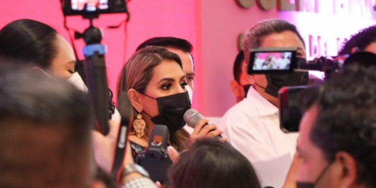 Guerrero brillando en el Tianguis Turístico de Mérida: Evelyn Salgado Pineda