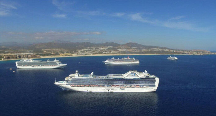 Histórico arribo cuádruple de cruceros en Los Cabos
