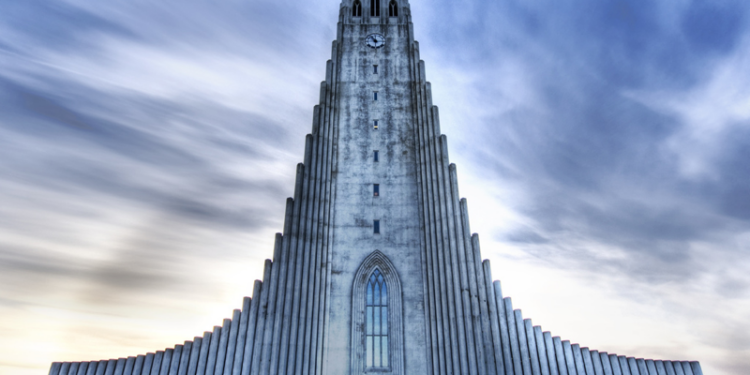 La iglesia de Hallgrímskirkja en Islandia - Cosas únicas