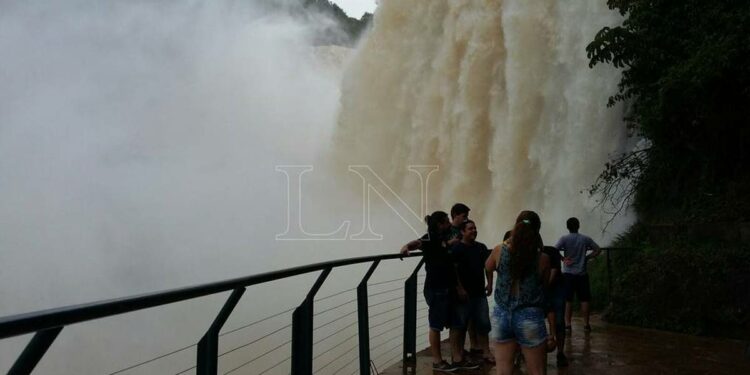 La Nación / Agentes de turismo están preocupados por casos de extorsión a turistas