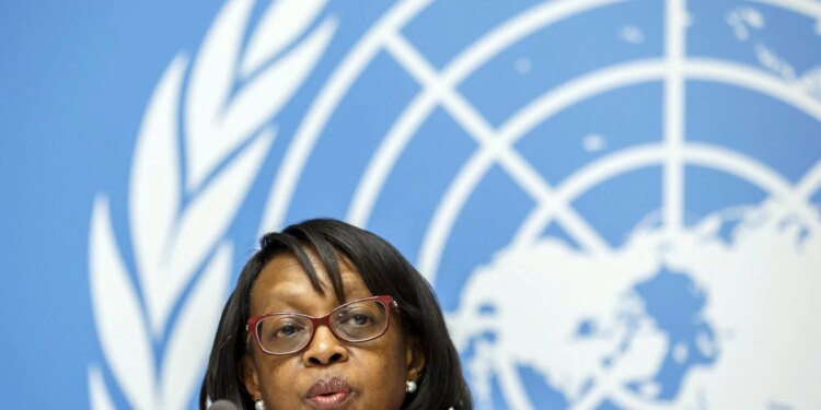 La OMS critica las restricciones de viaje y pide apoyo para África