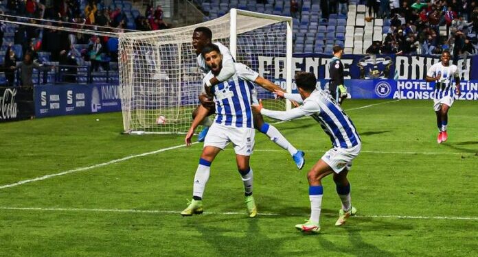 Un nuevo triunfo en el Colombino, en este caso ante el Pozoblanco, el reto del Recre este domingo. / Foto: @recreoficial.
