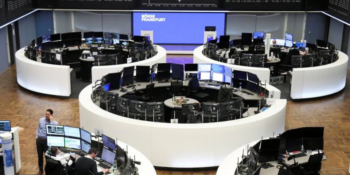 Las bolsas europeas suben impulsadas por Bayer y AB Foods