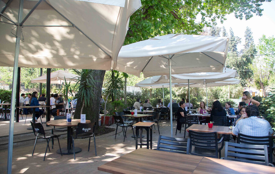 Las terrazas en Santiago que te van a enamorar esta primavera