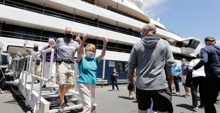 Llegó el primer crucero al puerto de Buenos Aires tras la apertura de fronteras