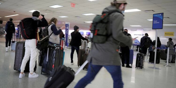 Los viajeros internacionales vuelven a Estados Unidos con la reapertura de los vuelos